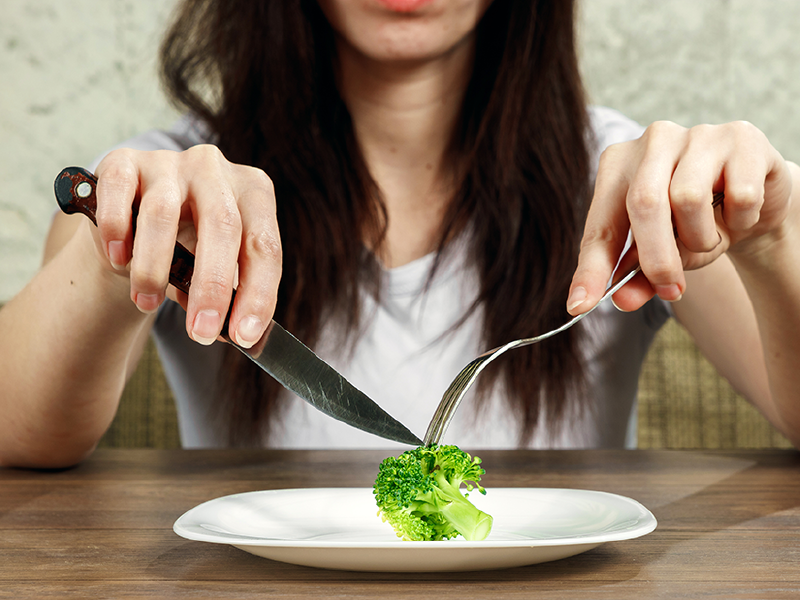 ¿Por qué mi hija adolescente ha dejado de comer?